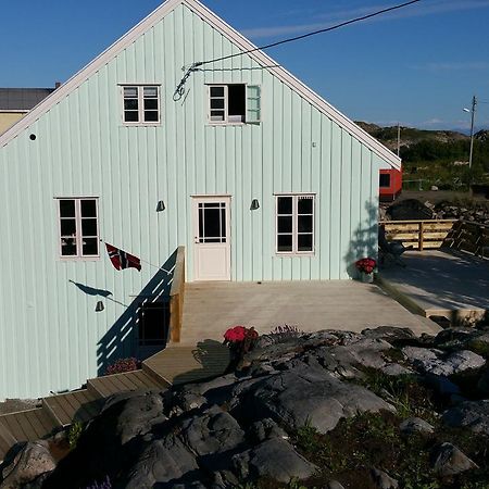 Lysvoldbrygga Bed & Breakfast Henningsvær Eksteriør bilde